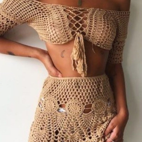 Welcome to Belle of the Ball "like" to bookmark my Boutique 💃 - Picture 9 of 12